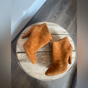 ALDO size 9 brown heel booties